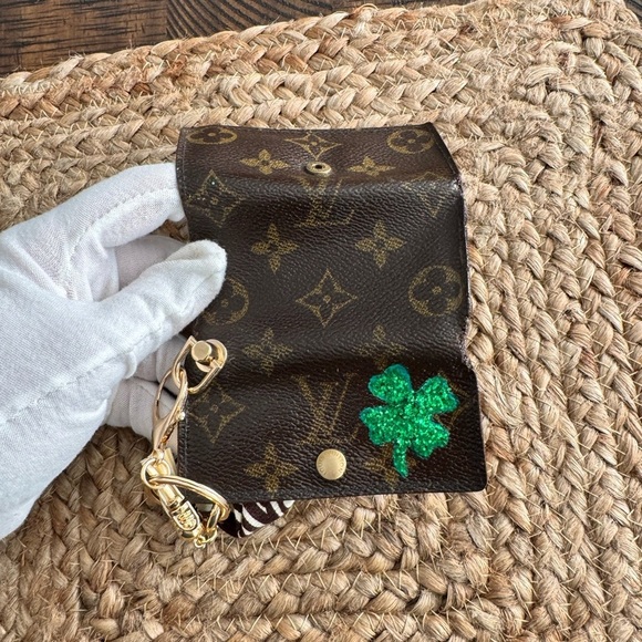 - Louis Vuitton monogram key holder /card holder & wrist key chain - Picture 6 of 11